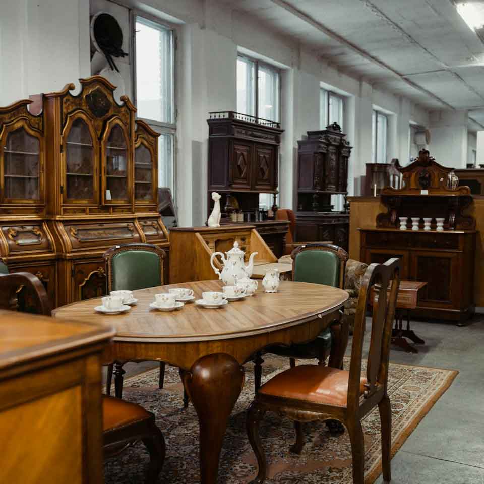 RED PPC - furniture-store-3