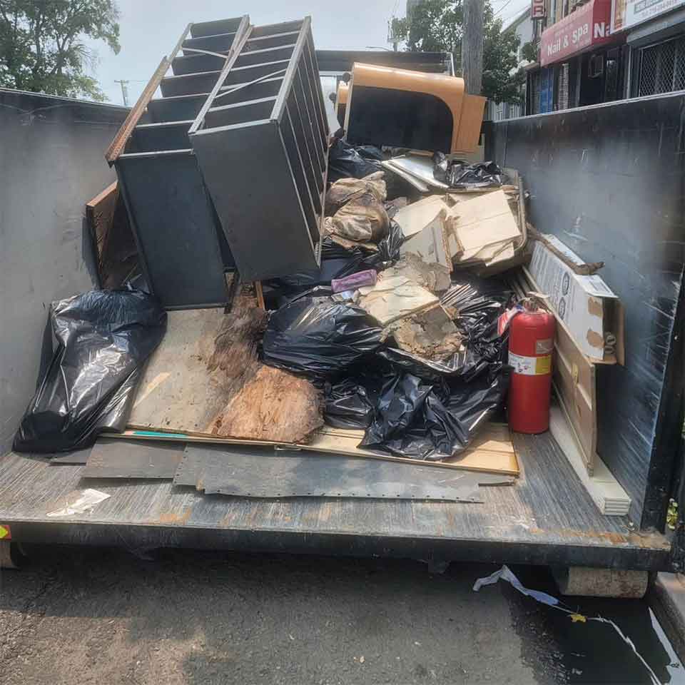 RED PPC - junk-removal-2